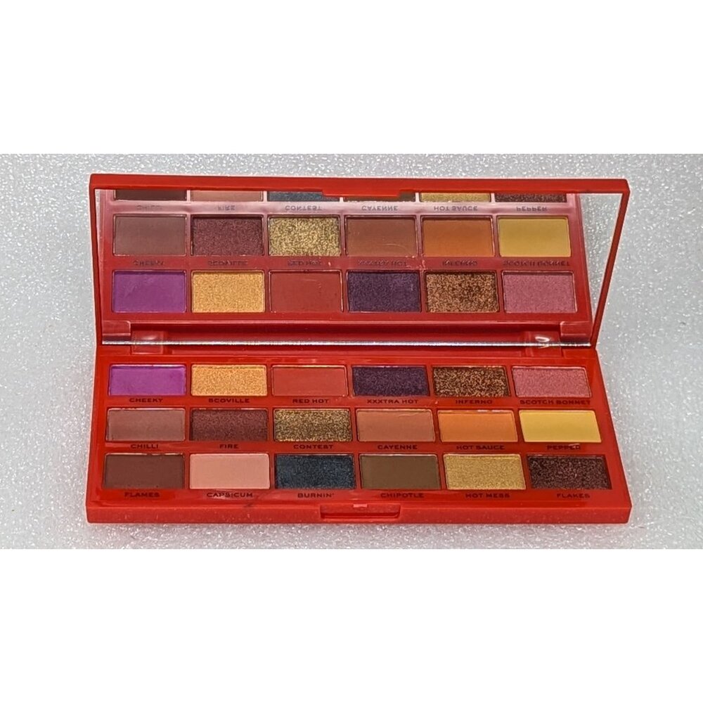 I Heart Revolution Tasty Chilli Eyeshadow Shadow Palette  18 Spicy Shades
